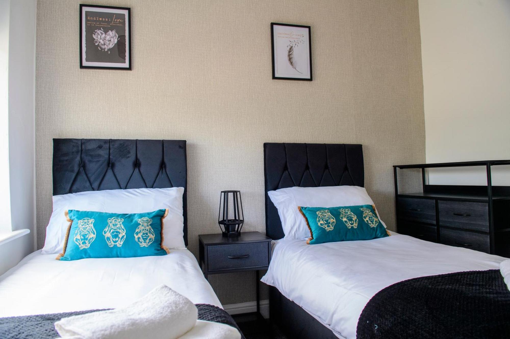 Stunning House - Sleeps 7 - 5 Mins Walk To Lincoln High Street - Parking - Wifi Villa Luaran gambar